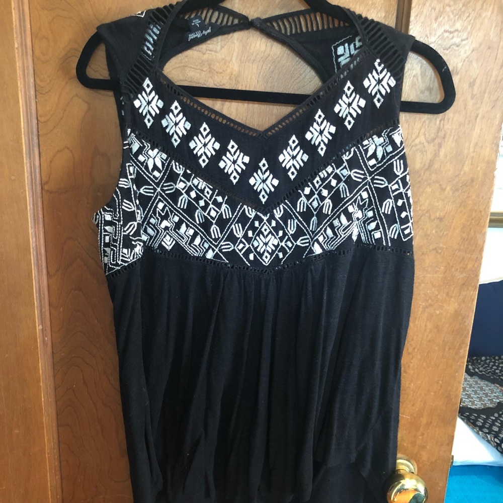 Lucky brand tank size L